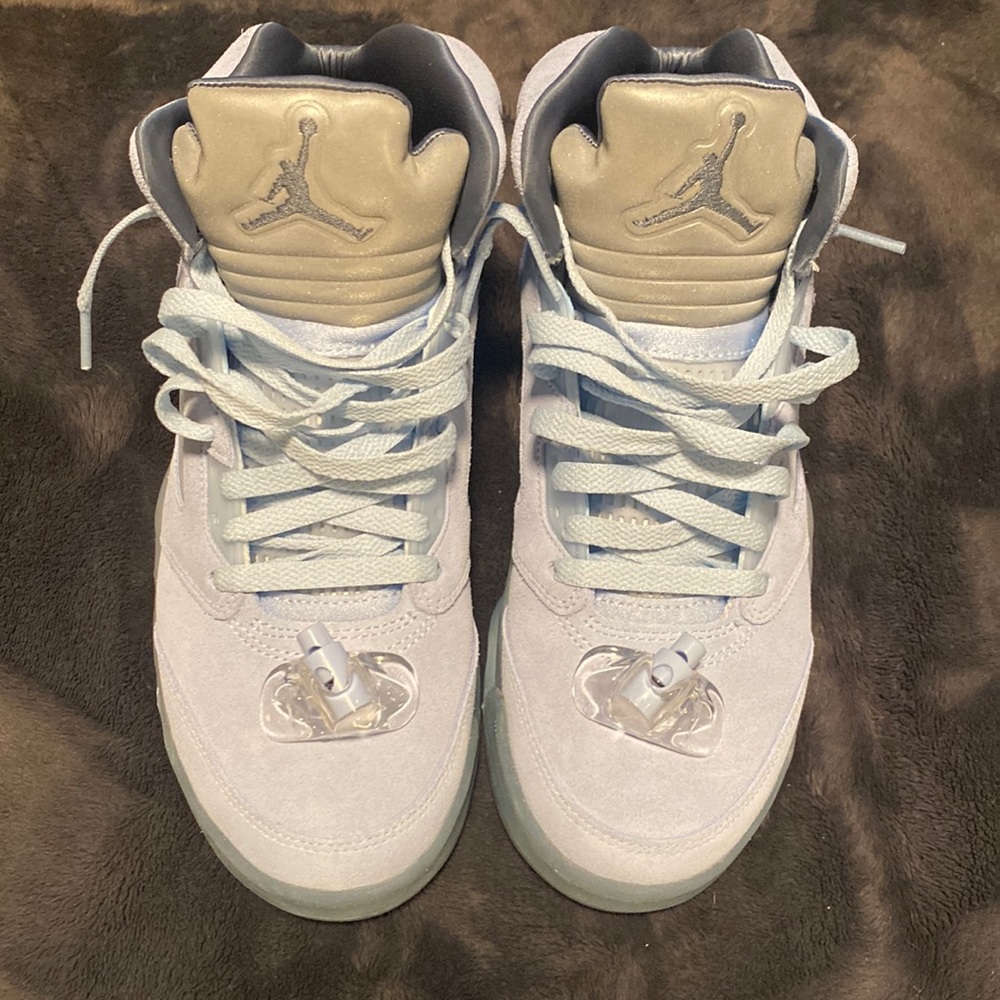 Women's Air Jordan 5 “Bluebird” size 8 women’s